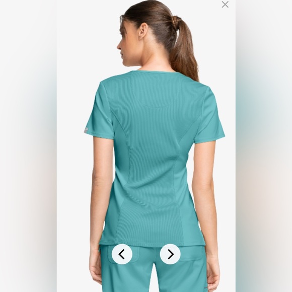 Cherokee Infinity Scrub Top XS in Teal - Picture 8 of 14
